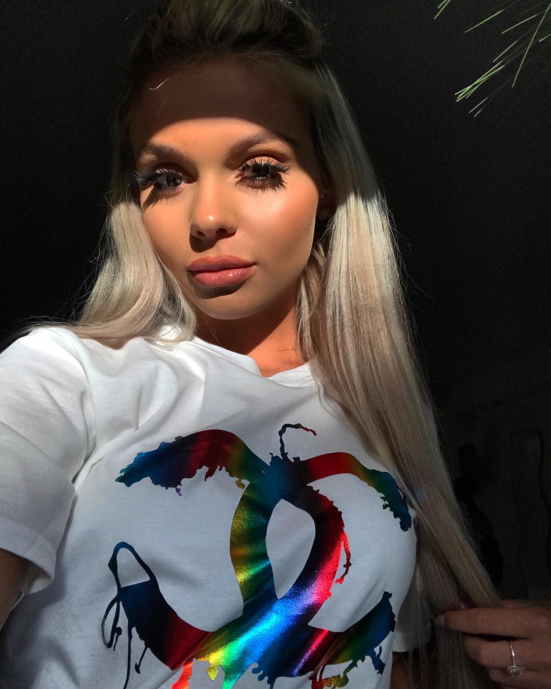 Яна